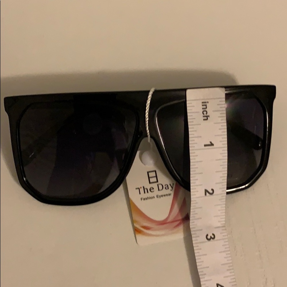 🆕 🆑 SUNGLASSES - Picture 7 of 7